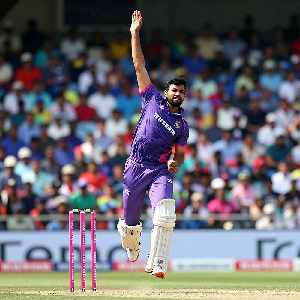 NCL: नईम शेख के 282 रन, ढाका डिवीजन दूसरे स्थान पर — और एक ऐसा राउंड जिसमें किसी ने पाँच विकेट नहीं लिए